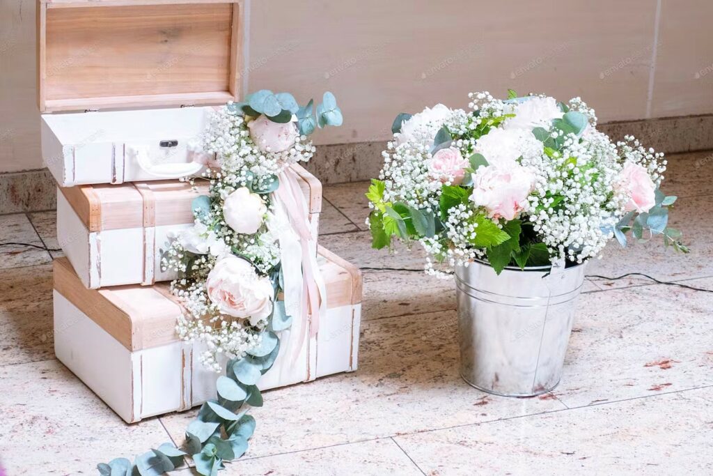 Decoración de madera, cajas para bodas