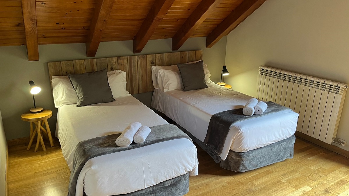 Estanterías de cajas de madera para dormitorio